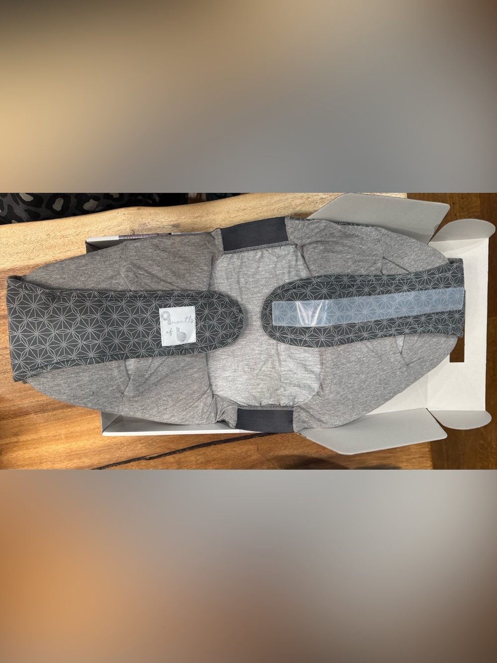 BABYMOOV DREAM BELT EUROPEAN PREGNANCY SLEEPING SUPPORT LIKE NEW EUC W/ BOX HTF - Picture 6 of 11